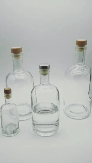Bottiglia di vino dal design personalizzato in fabbrica 375ml 500ml 750ml Bottiglia di liquore in vetro Vodka con tappo in sughero